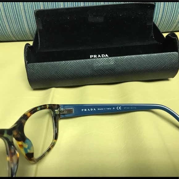 Prada Eyewear - Picture 5 of 8